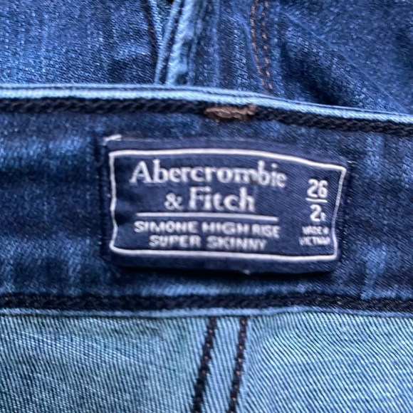 Abercrombie & Fitch High Rise. - Picture 3 of 8